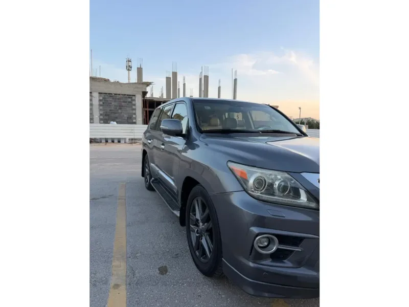 Lexus LX 2014 6