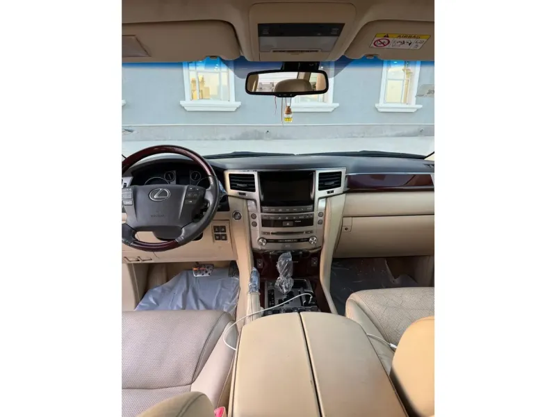 Lexus LX 2014 10