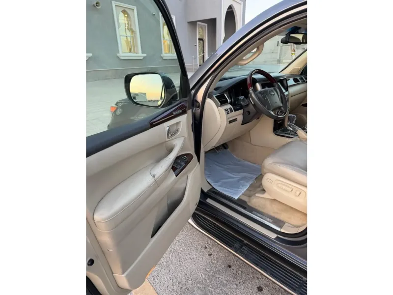 Lexus LX 2014 5