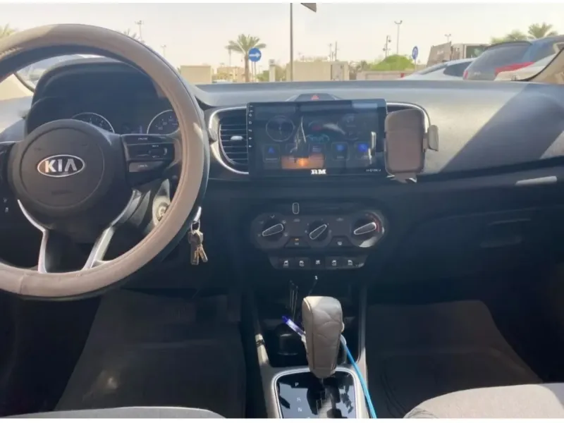 KIA Pegas 2021 10