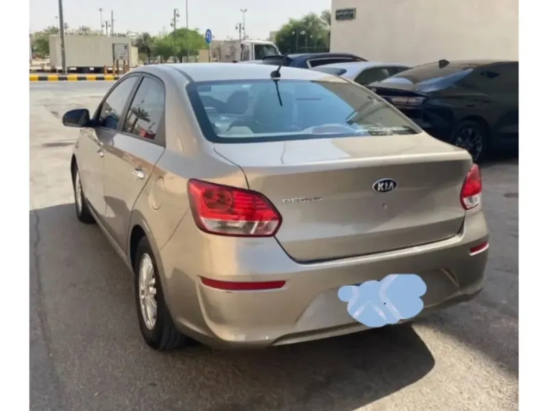 KIA Pegas 2021 3