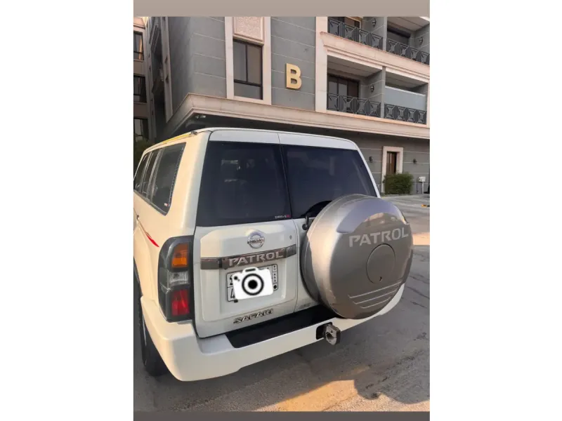 Nissan Patrol Safari 2015 3
