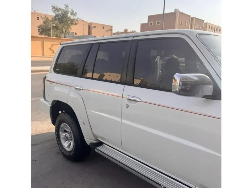 Nissan Patrol Safari 2015 17