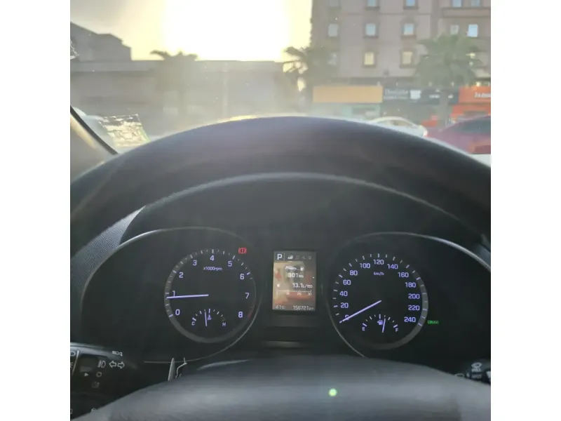 Hyundai SantaFe 2017 4