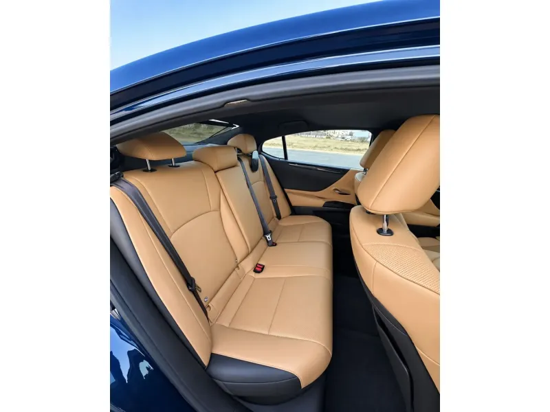 Lexus ES 2021 7