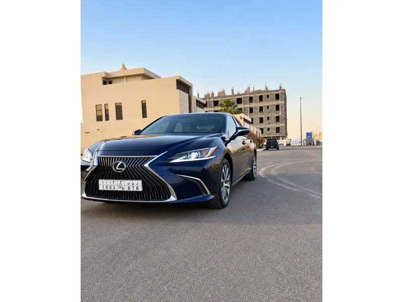 Lexus ES 2021 4