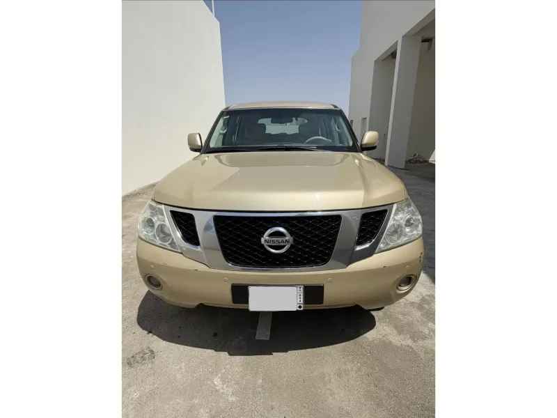 Nissan Patrol 2010 1