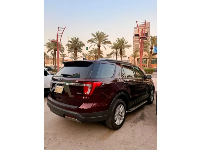 Ford Explorer 2019 10
