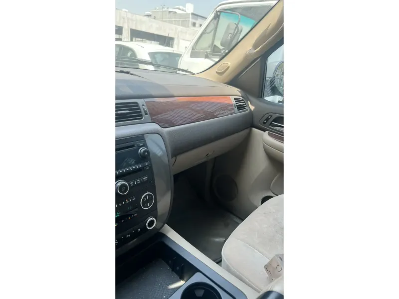 GMC Yukon XL 2008 8