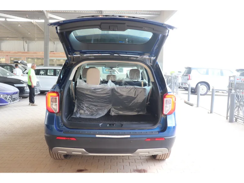 Ford Explorer 2023 15