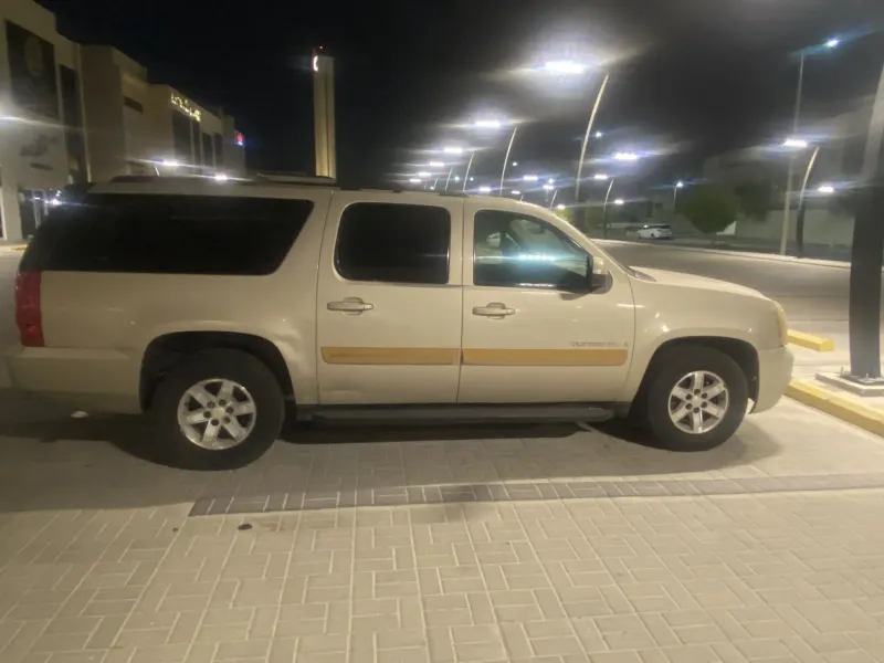 GMC Yukon XL 2009 4