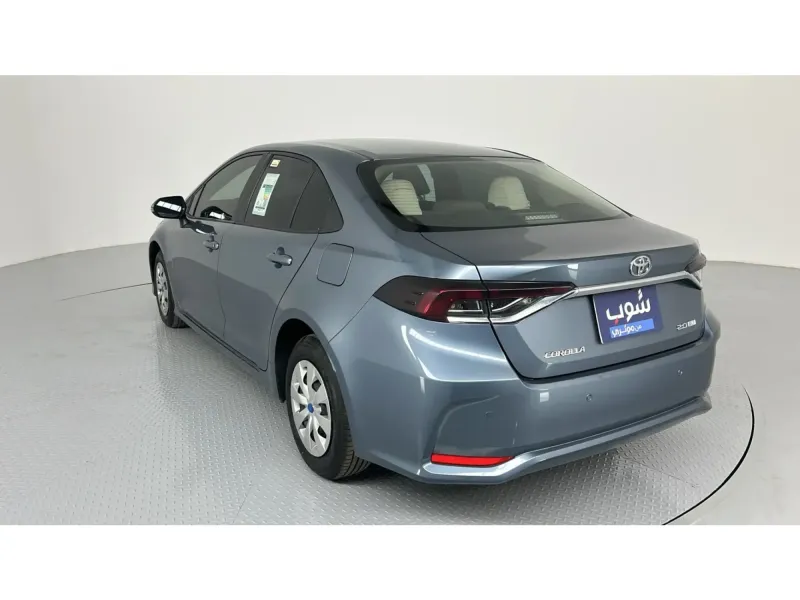 Toyota Corolla XLI 2.0L 2024 8