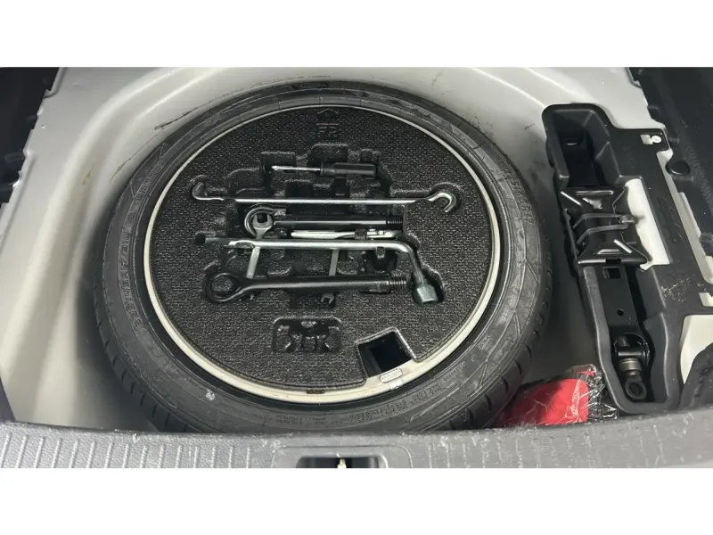Toyota Corolla XLI 2.0L MR 2025 28