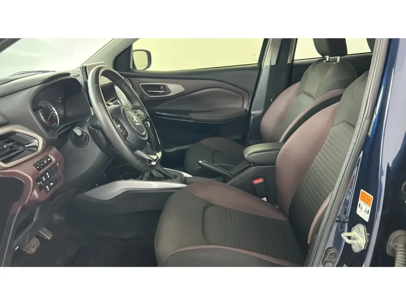 Suzuki Fronx GLX 2025 9