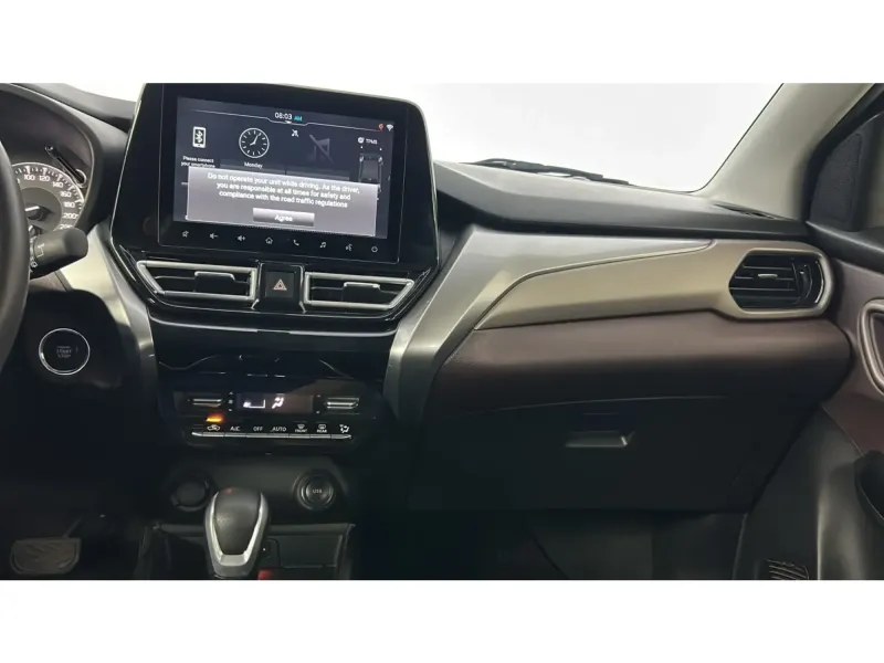 Suzuki Fronx GLX 2025 17