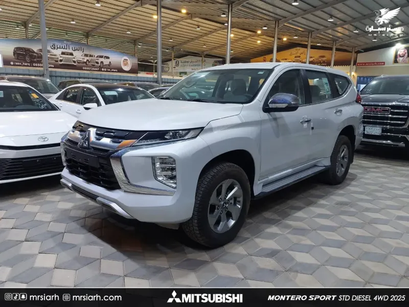 Mitsubishi MONTEROSPORT 2025 2
