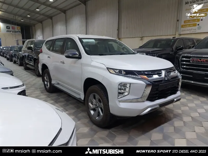 Mitsubishi MONTEROSPORT 2025 3