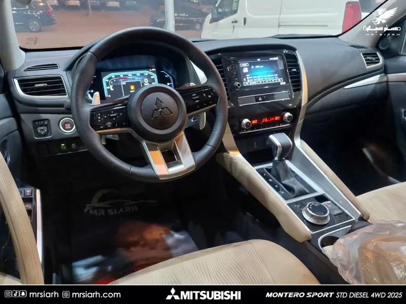Mitsubishi MONTEROSPORT 2025 8