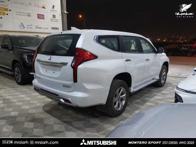 Mitsubishi MONTEROSPORT 2025 6