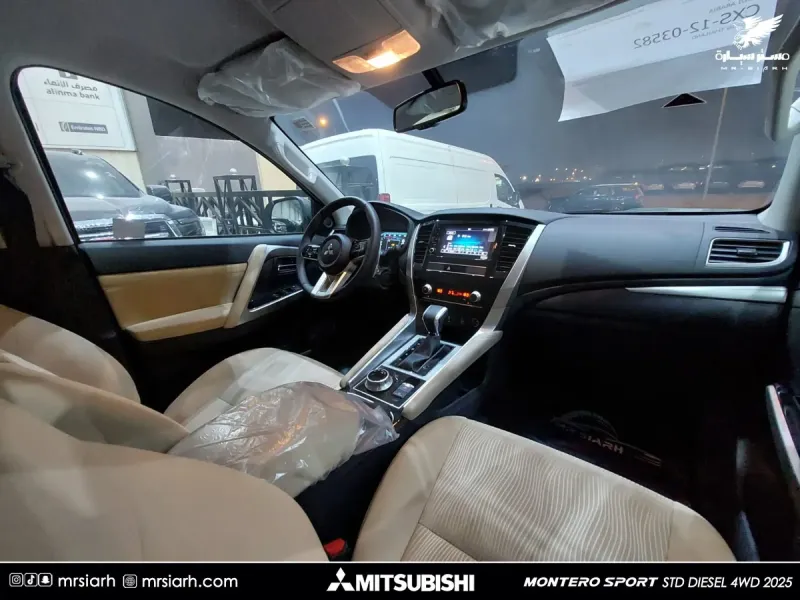 Mitsubishi MONTEROSPORT 2025 10