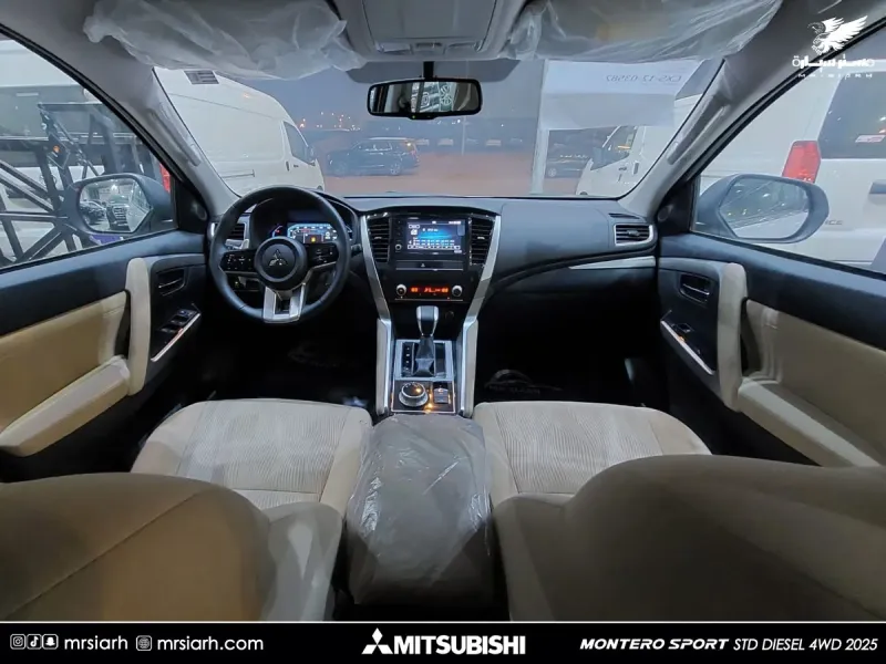 Mitsubishi MONTEROSPORT 2025 11