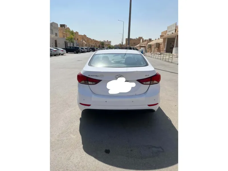 Hyundai Elantra 2015 2