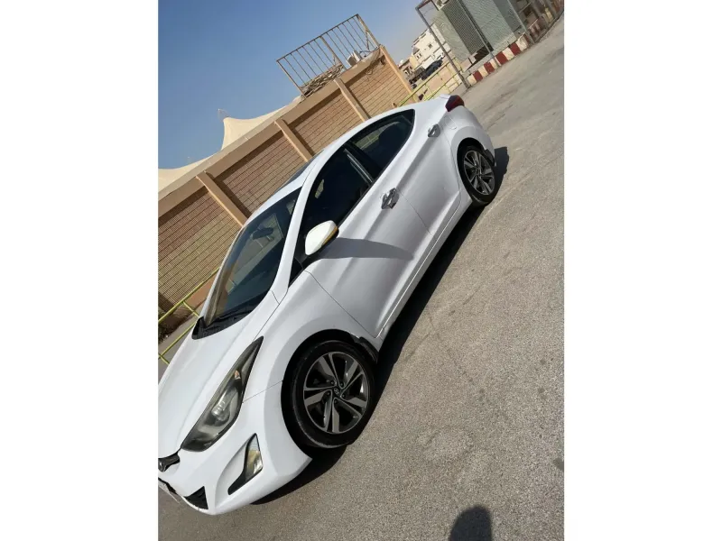 Hyundai Elantra 2015 3