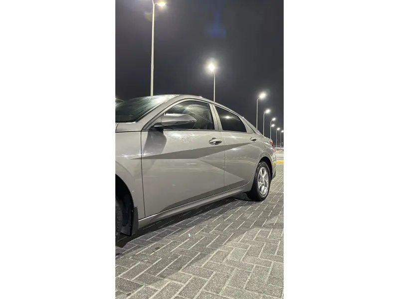 Hyundai Elantra 2022 9