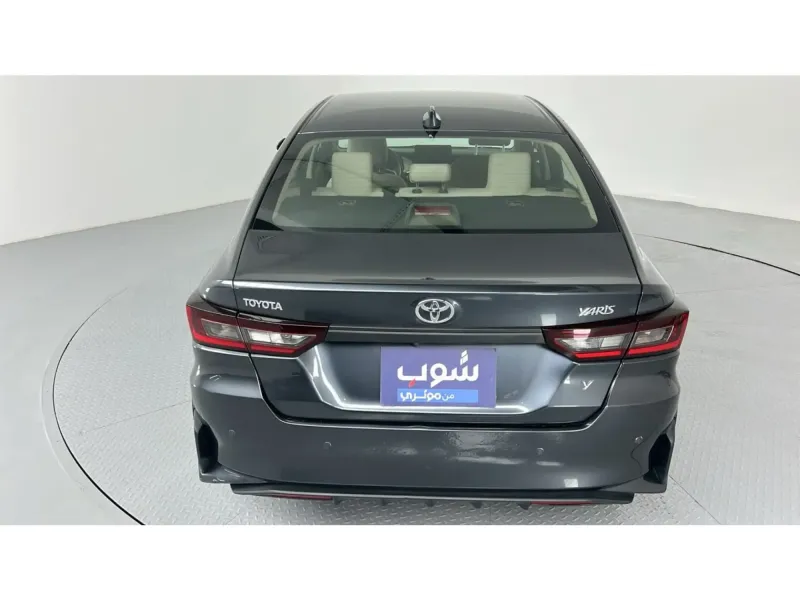 تويوتا يارس واي 2023 10