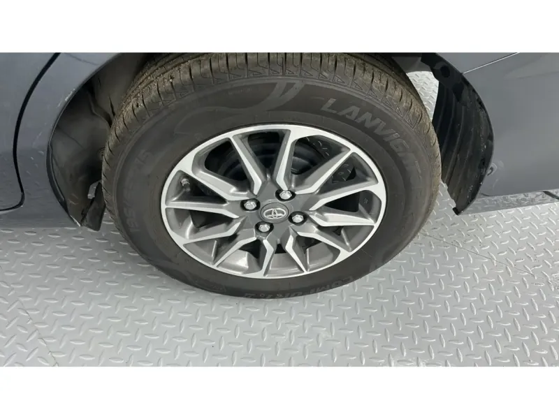 تويوتا يارس واي 2023 22