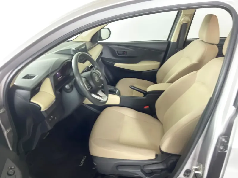 Toyota Yaris Y 2023 13