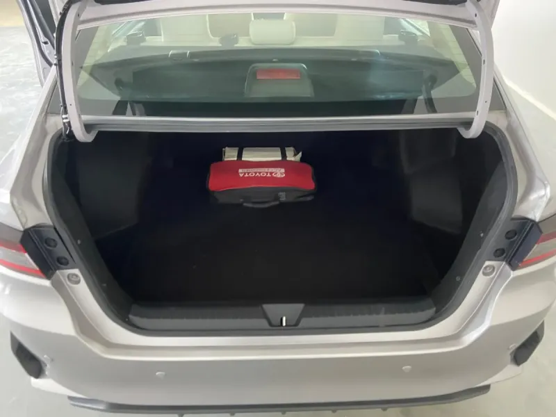 Toyota Yaris Y 2023 16