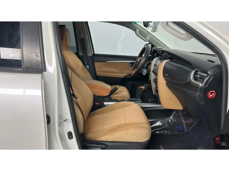 Toyota Fortuner VX1 2021 17