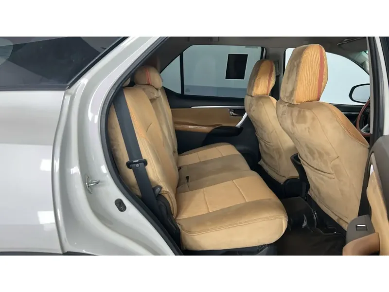 Toyota Fortuner VX1 2021 16