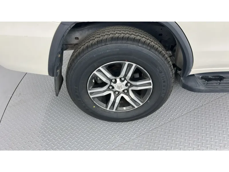 Toyota Fortuner VX1 2021 26