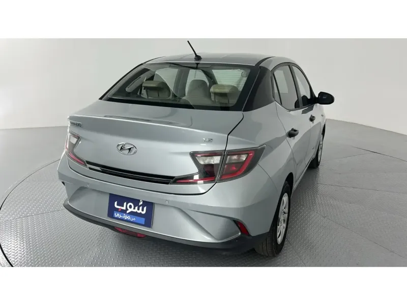 Hyundai GRAND i10 STD 2023 5