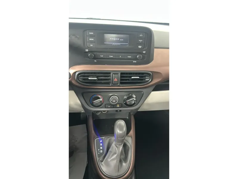 Hyundai GRAND i10 STD 2023 23