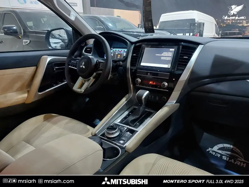 Mitsubishi MONTEROSPORT 2025 10