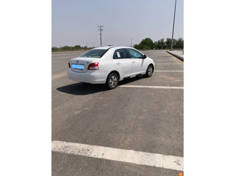 Toyota Yaris 2009 5