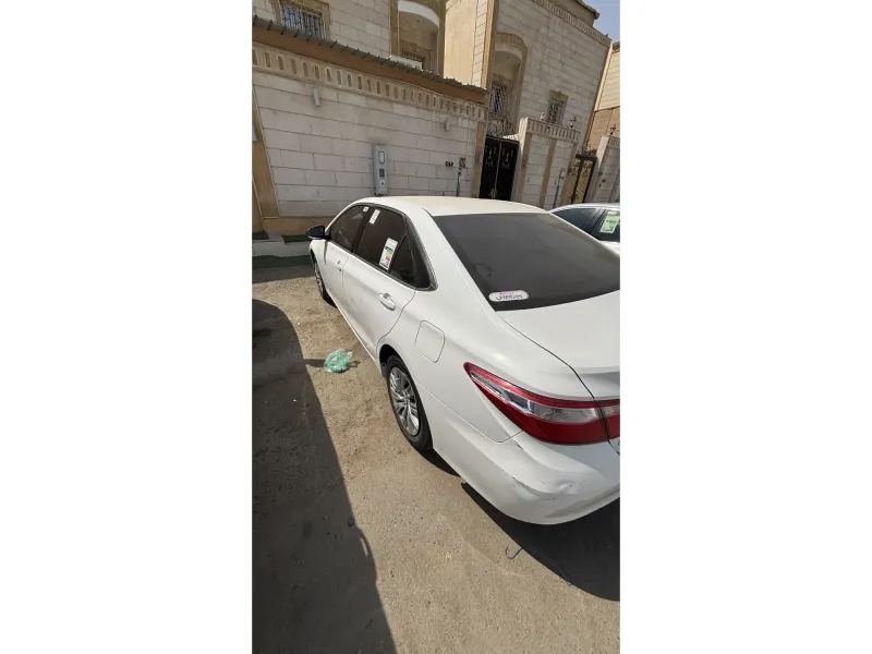 Toyota Camry 2016 4