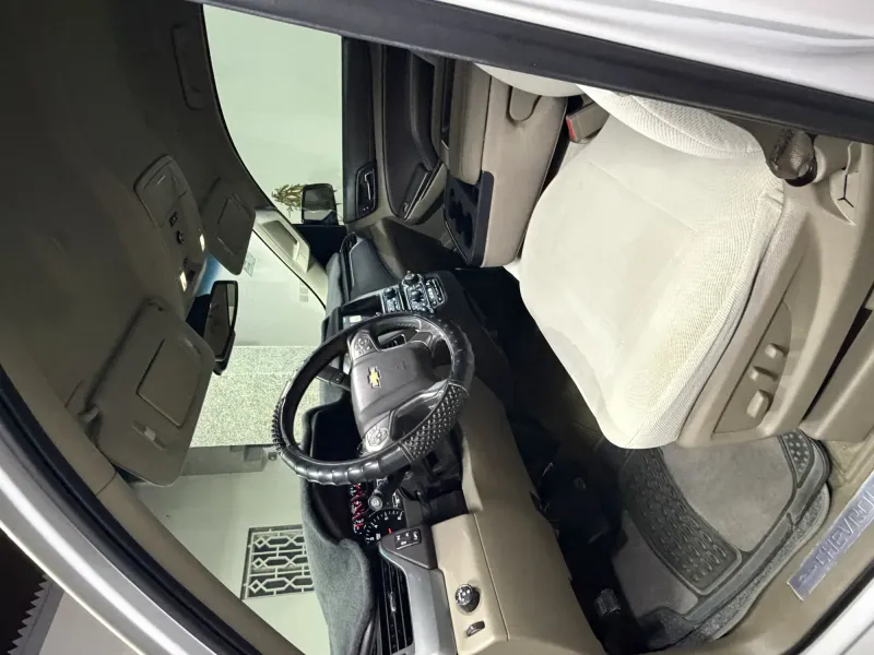 Chevrolet Suburban 2016 7