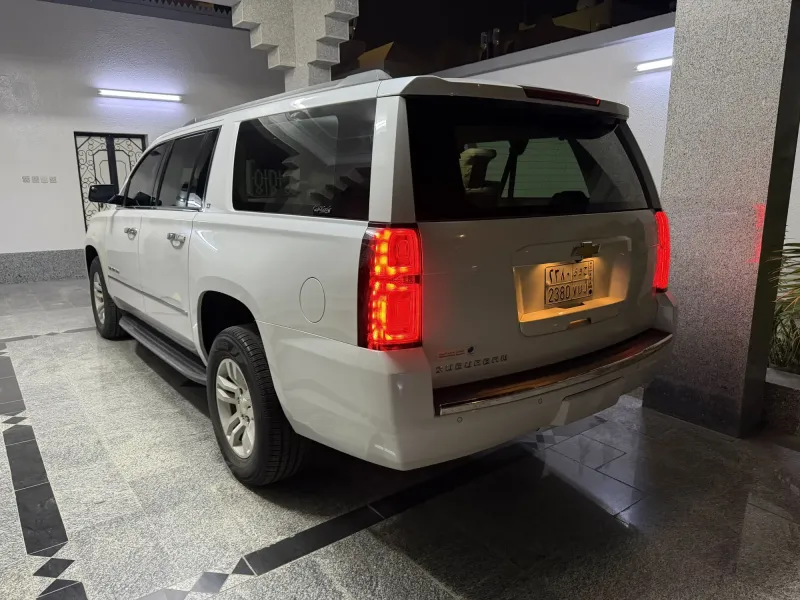 Chevrolet Suburban 2016 3