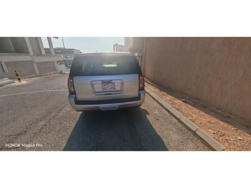 GMC Yukon XL 2020 5
