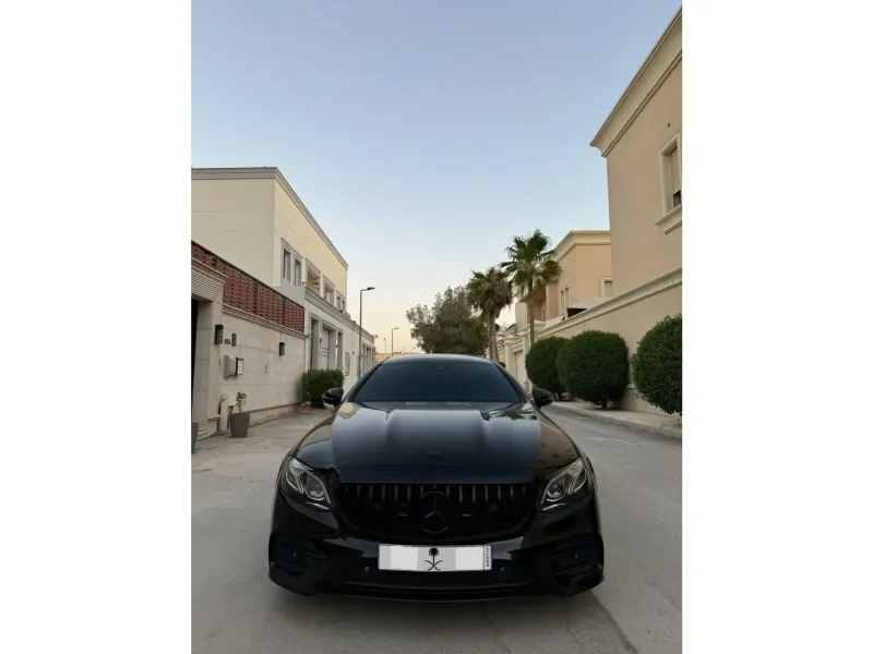 2020 Mercedes-Benz E200 Coupe AMG 4