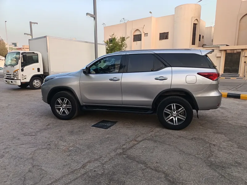 Toyota Fortuner 2023 3