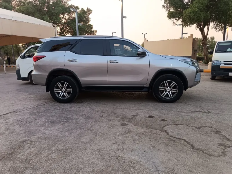 Toyota Fortuner 2023 7