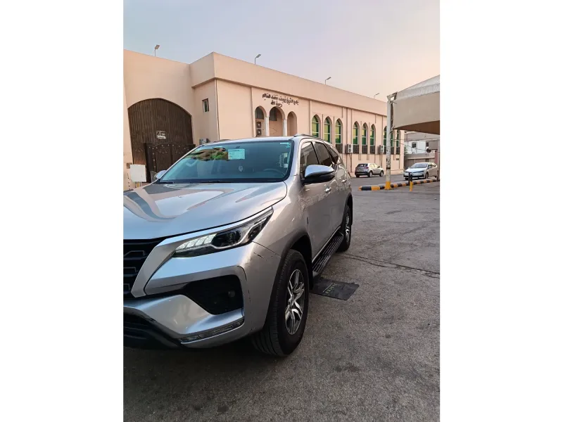 Toyota Fortuner 2023 6