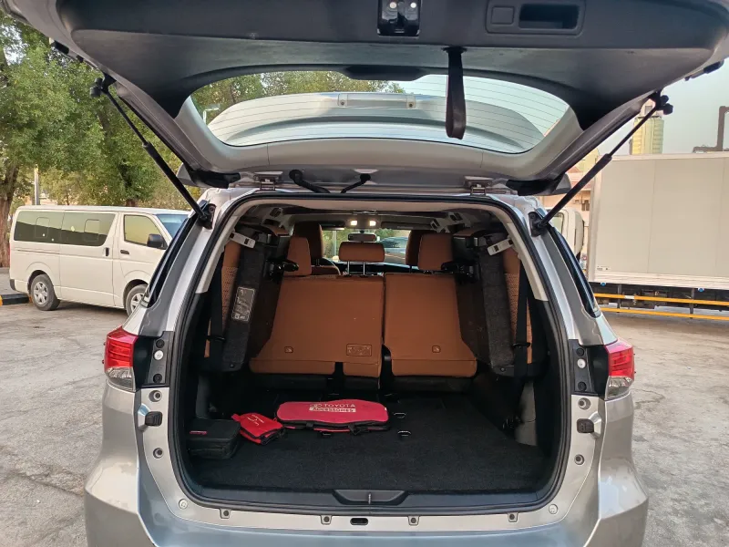 Toyota Fortuner 2023 12