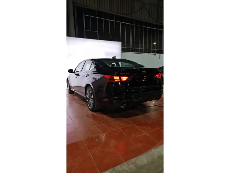 نيسان التيما 2026 SV+ 15