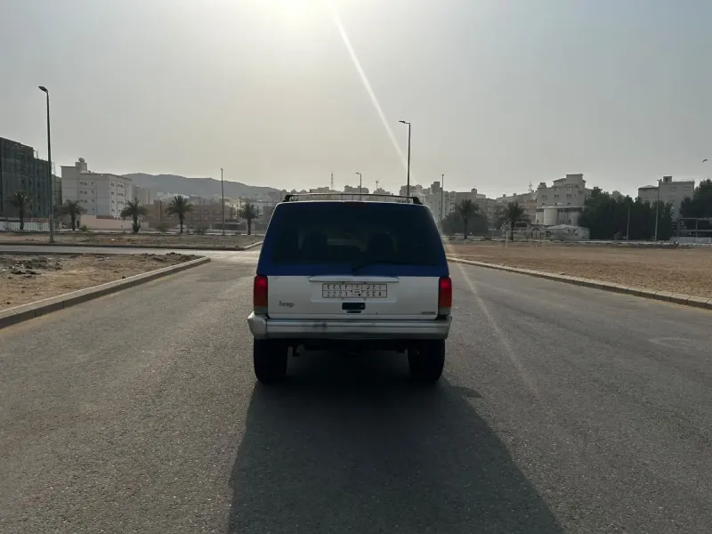 Jeep Cherokee 2000 2